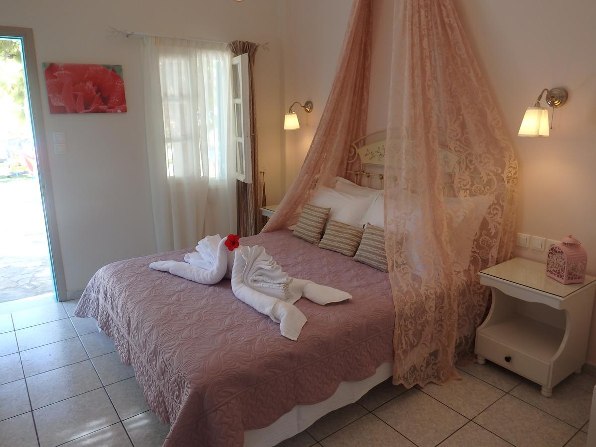 Evizorzia Villas Perissa  Exterior photo
